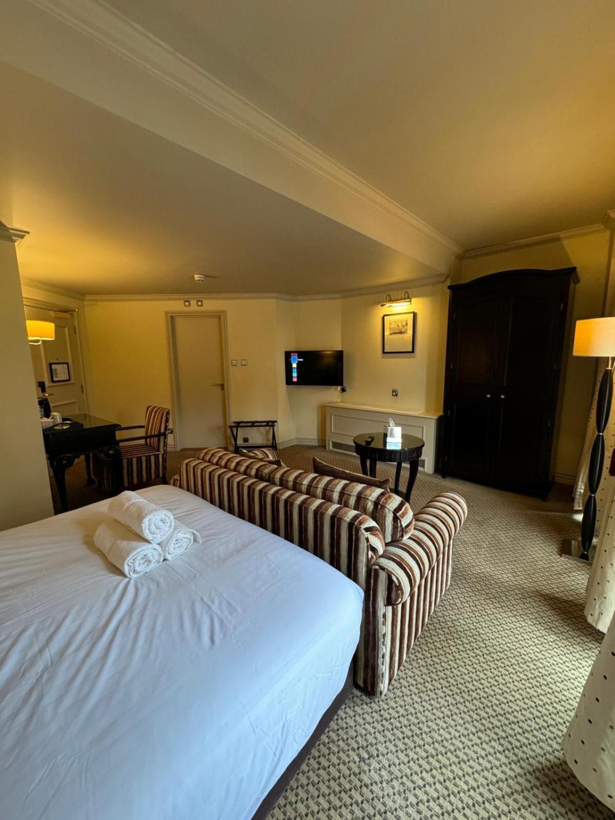 H & G Hotel Opposite Windsor Castle Exterior foto